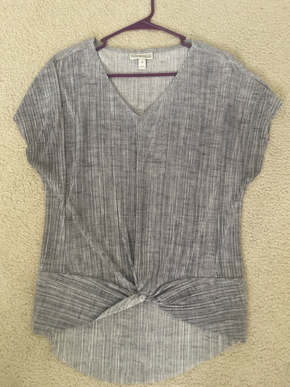 Dana Buchman Gray Ribbed V-Neck Short Sleeve Tee with Front Twist